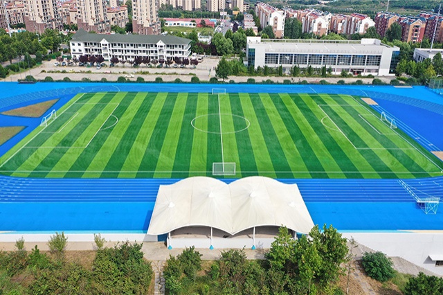 青岛工学院运动场项目